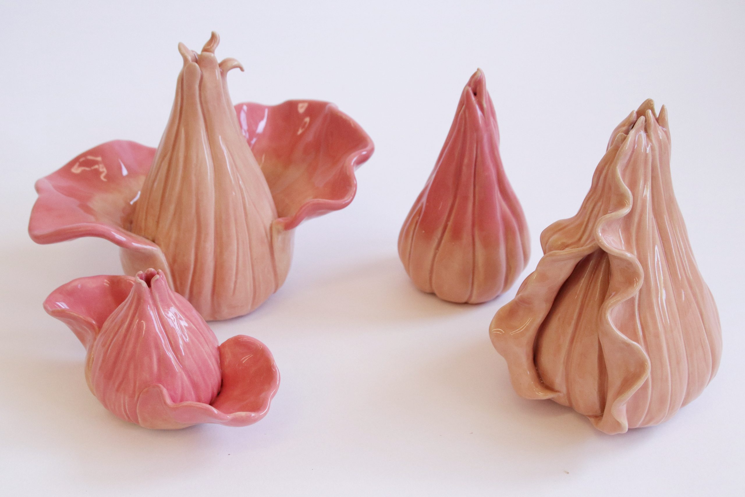 Renske de Jong, Onion series, glazed ceramic, various sizes
